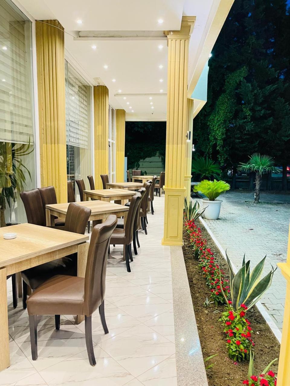 Hotel Princ Golem (Tirana) Exterior foto