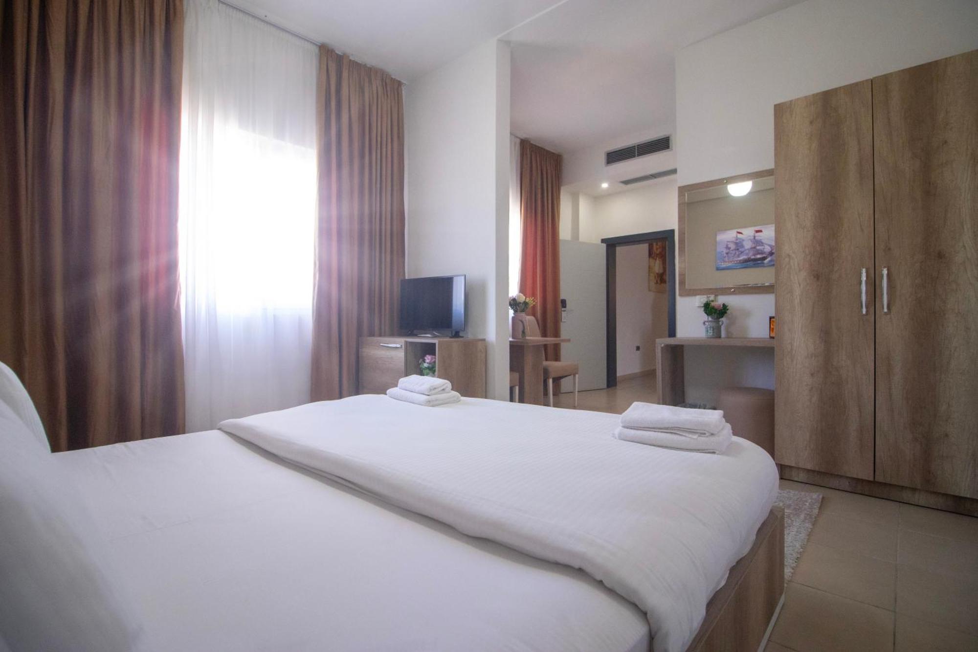 Hotel Princ Golem (Tirana) Exterior foto