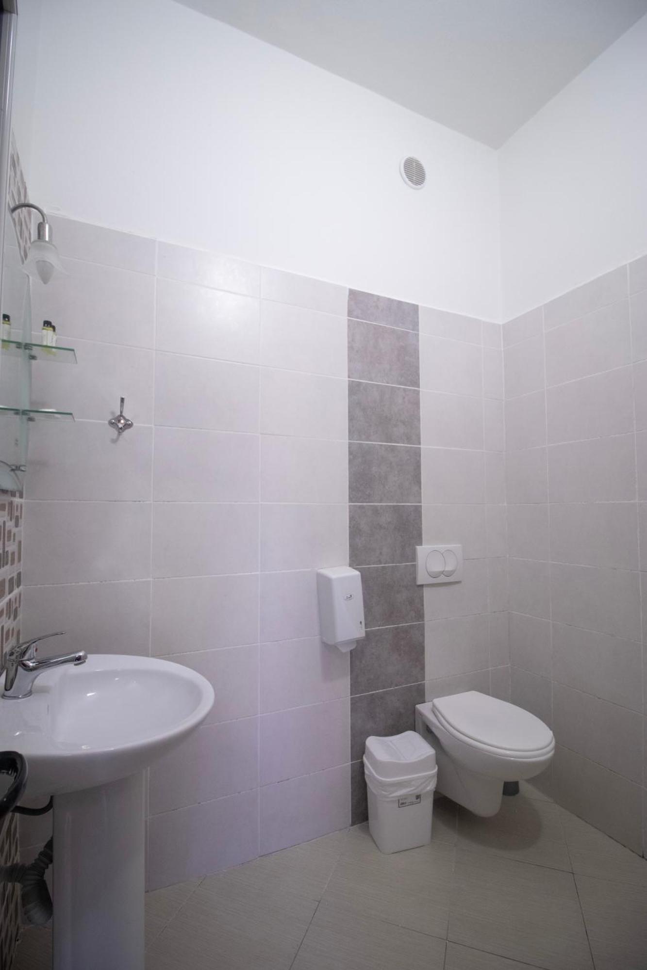 Hotel Princ Golem (Tirana) Exterior foto